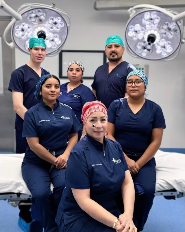 Equipo quirúrgico del hospital
